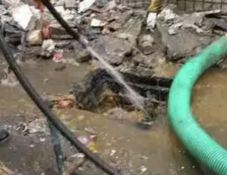 石龙通下水道的小妙招